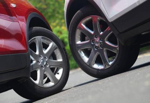 Which is better, wide tires or narrow tires, repairman will tell you answer
