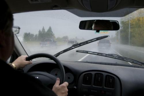 Driving on rainy days, learn these tricks and successfully avoid accidents
