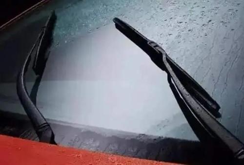 Why does a car wiper creak in winter, old driver will tell you answer
