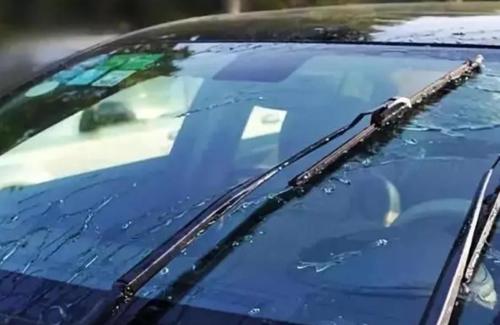 Why does a car wiper creak in winter, old driver will tell you answer
