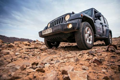 In the off-road world, there is permanent four-wheel drive, partial four-wheel drive, and well-timed four-wheel drive. Which four-wheel drive is better?
