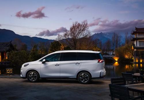 Several large seven-seat MVPs that can be won for less than 100,000 RMB are suitable for home and commercial use.