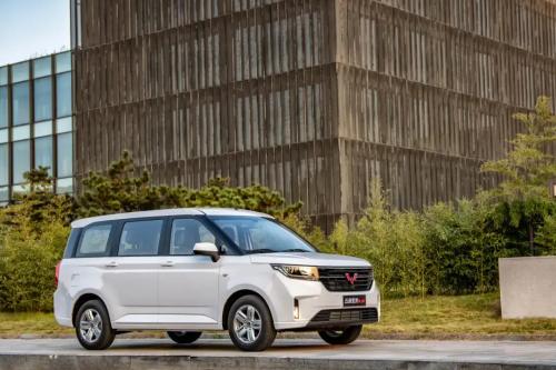 Several large seven-seat MVPs that can be won for less than 100,000 RMB are suitable for home and commercial use.
