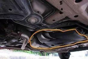 Iron fuel tanks are actually more dangerous than plastic fuel tanks. Quickly check which fuel tank your car is using.
