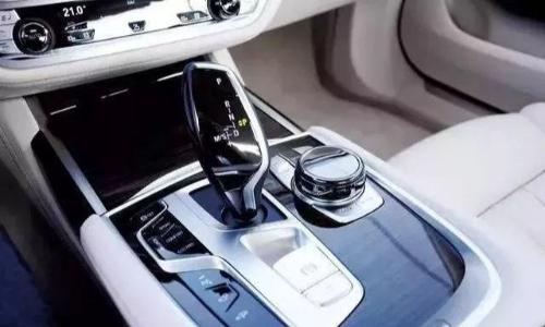 Taboo on operating a car with automatic transmission, these actions will destroy car
