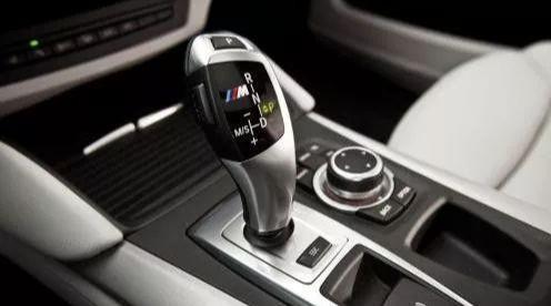 Taboo on operating a car with automatic transmission, these actions will destroy car
