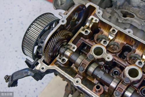 How is your car's engine? These 5 behaviors spoil engine most. After reading, you feel sorry for your car.
