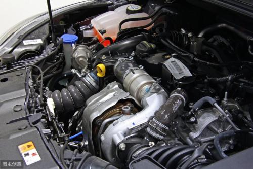 How is your car's engine? These 5 behaviors spoil engine most. After reading, you feel sorry for your car.
