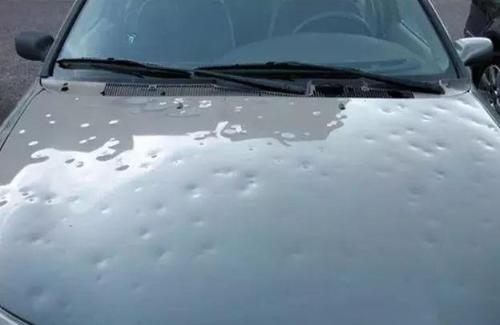 After a hailstorm, body is dented and windshield is broken, how to claim compensation correctly?

