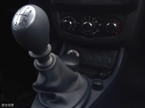 Shift Skills: Understand shift timing without letting car stall