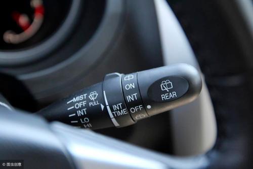 How to shift gears in an automatic transmission car, operation of 3 automatic transmission buttons
