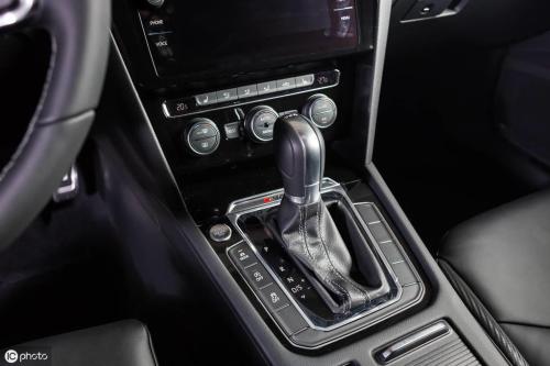 Many people don't know how to use N gear in an automatic transmission car. When is best time to use it?
