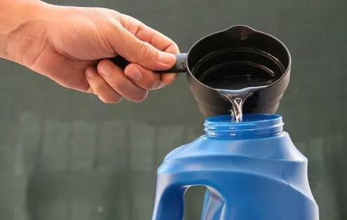 3 Ways to Teach You to Make Windshield Washer Fluid - wikiHow
