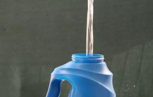 3 Ways to Teach You to Make Windshield Washer Fluid - wikiHow
