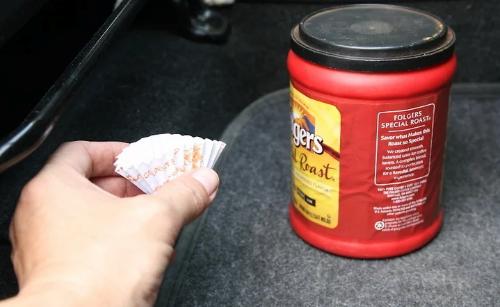 Car Maintenance: 4 Ways to Teach You How to Get Rid of Smoke Smell in Your Car
